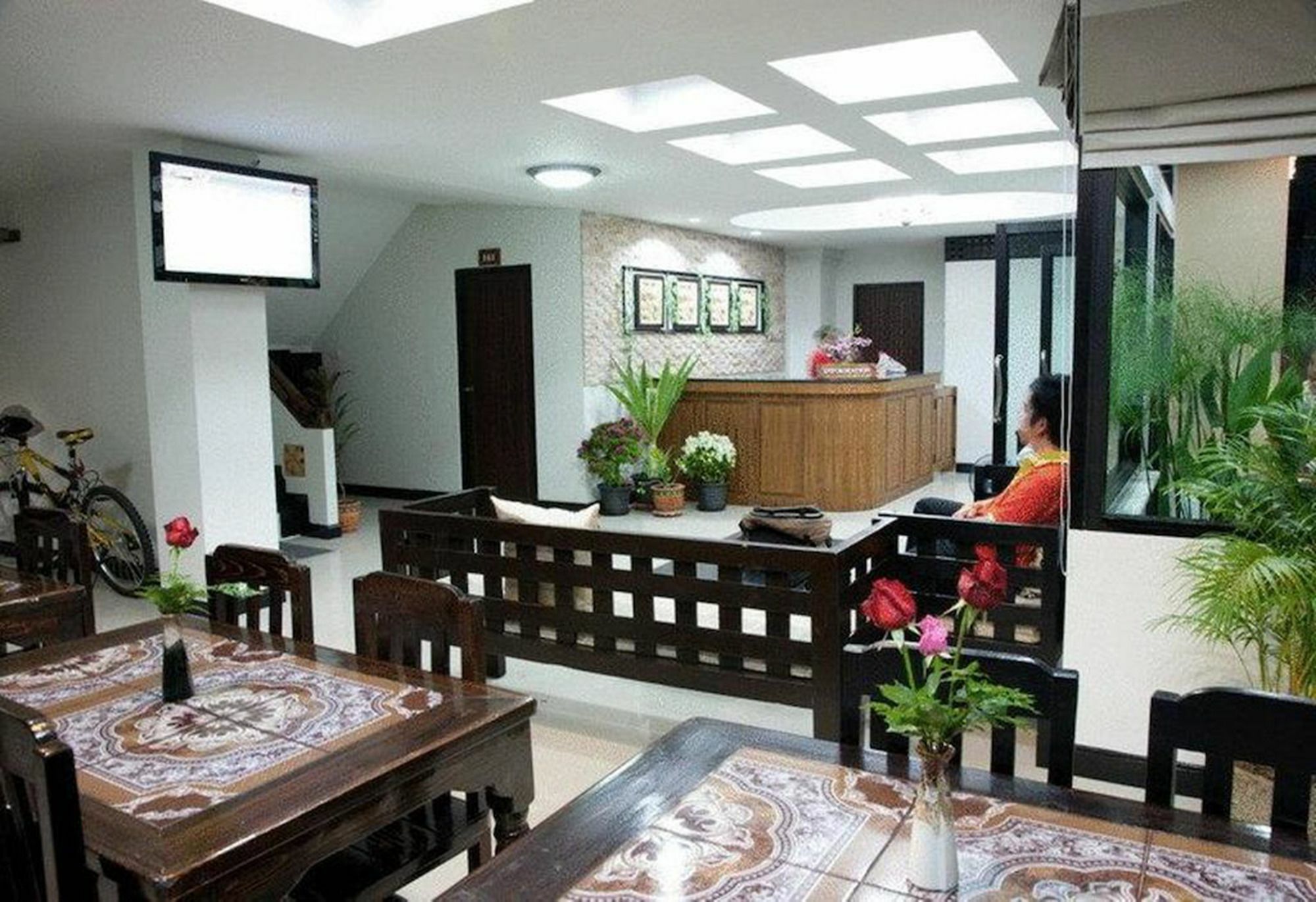 Hotel Spring@Tapae Chiang Mai Exterior foto