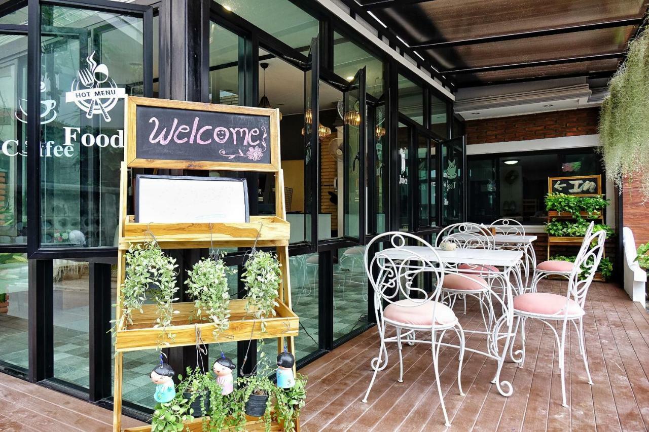 Hotel Spring@Tapae Chiang Mai Exterior foto